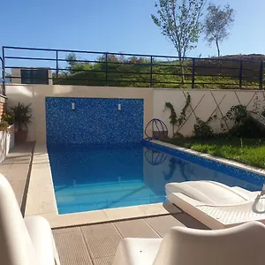  Villa Stylish Two Bedroom House With Private Pool